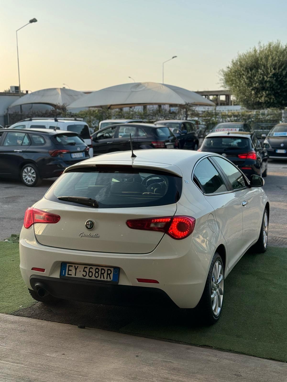 Alfa Romeo Giulietta 1.6 JTDm-2 105 CV Exclusive