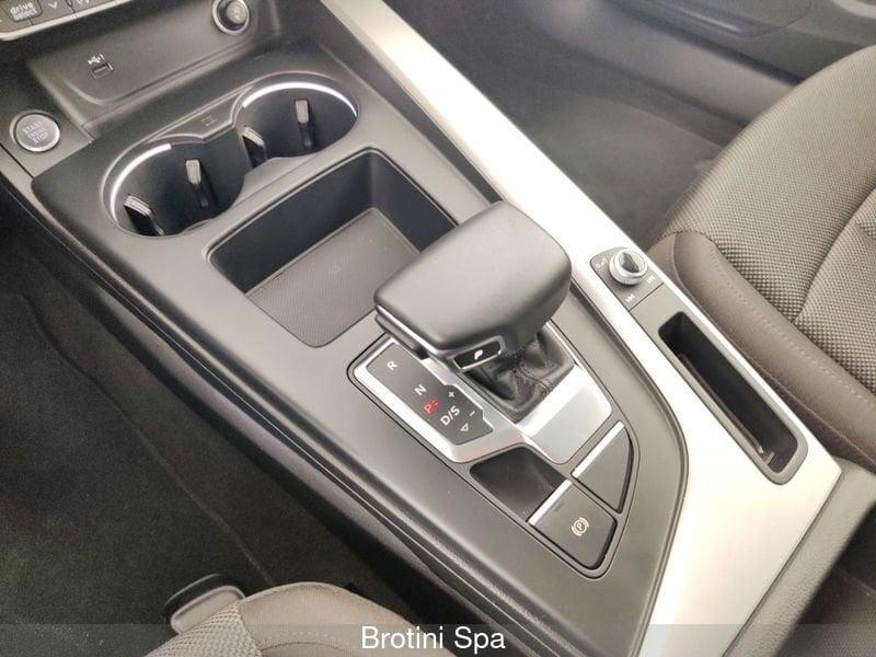 Audi A4 Avant 35 TDI S tronic S line edition
