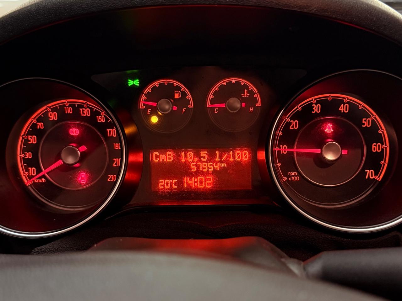 MAGNIFICA FIAT PUNTO CON SOLI 57.954 KM UNICO PROPRIETARIO