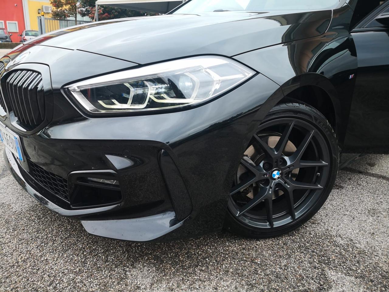 BMW 118 d Aut. 5p. Msport ***CAR PLAY***TELECAMERA***