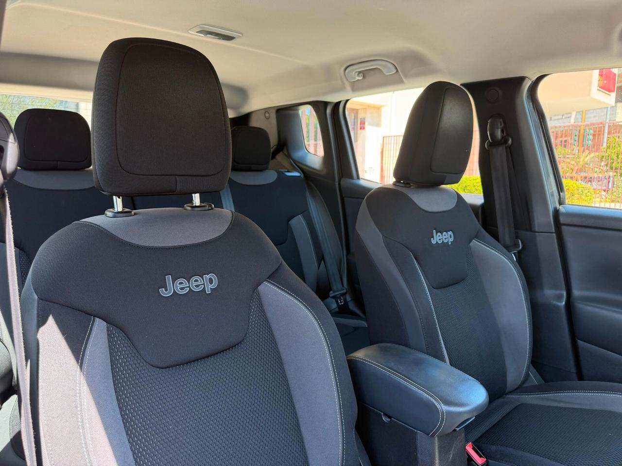 Jeep Renegade 1.6 Mjt 130 CV S