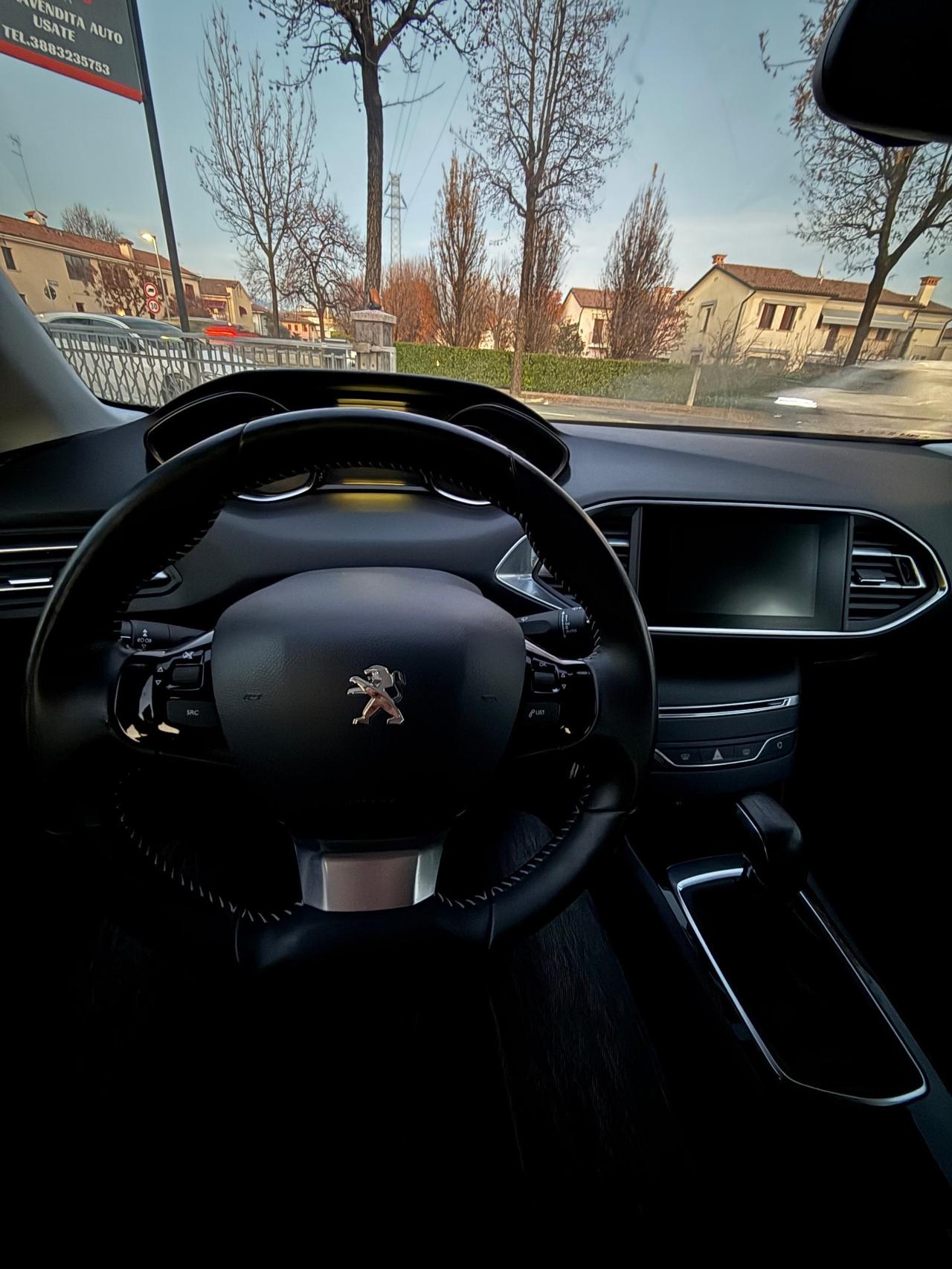 Peugeot 308 BlueHDi 100 S&S Active