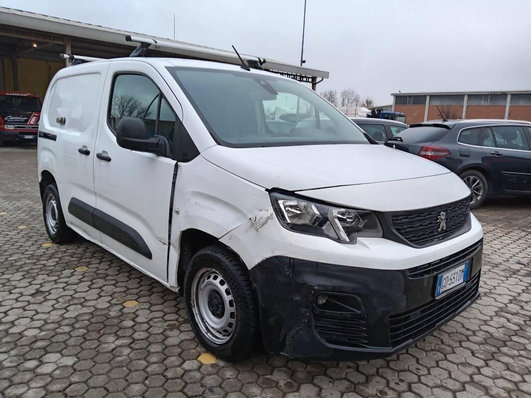 Peugeot Partner 1.5 bluehdi 75cv L1 Grip 10q E6d-temp