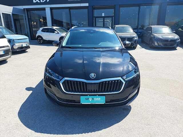 SKODA Octavia 2.0 TDI 150 CV DSG S/Wagon