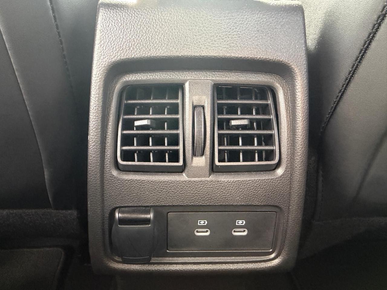 Renault Captur Mild Hybrid 160 CV EDC Techno