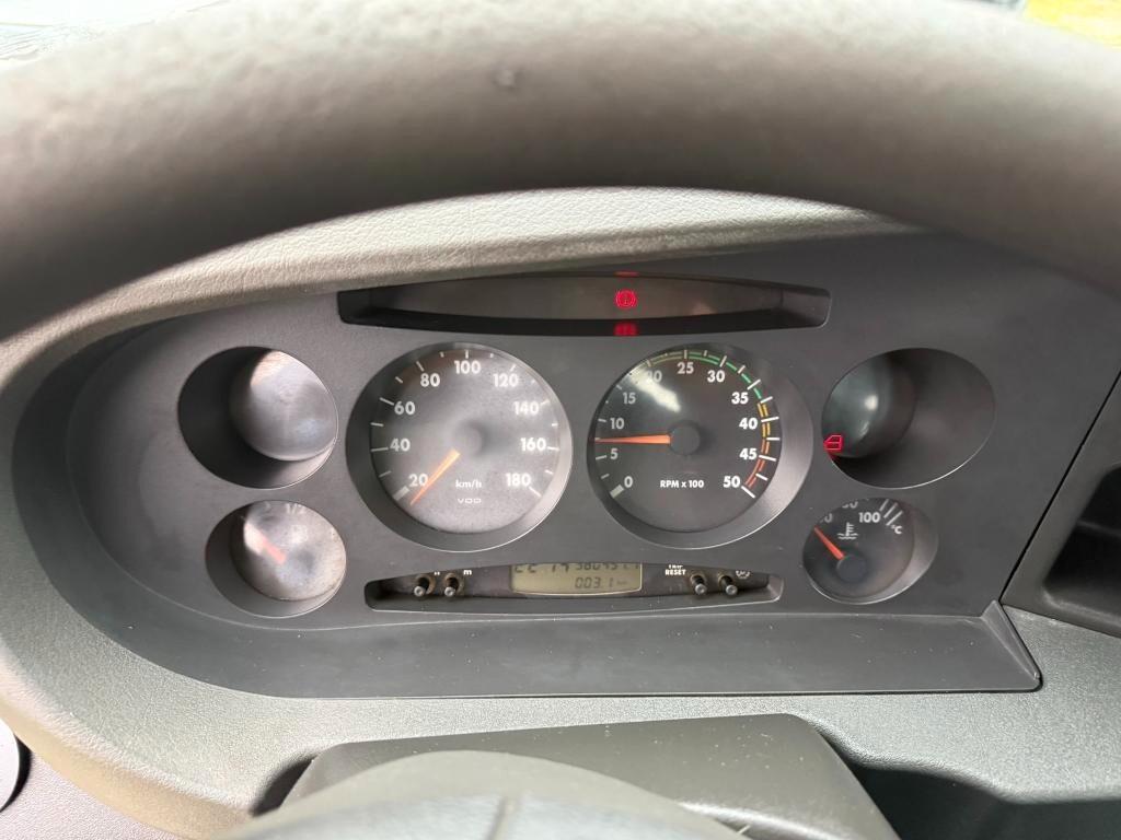 Iveco Daily 35C11A Cassonato con Gru