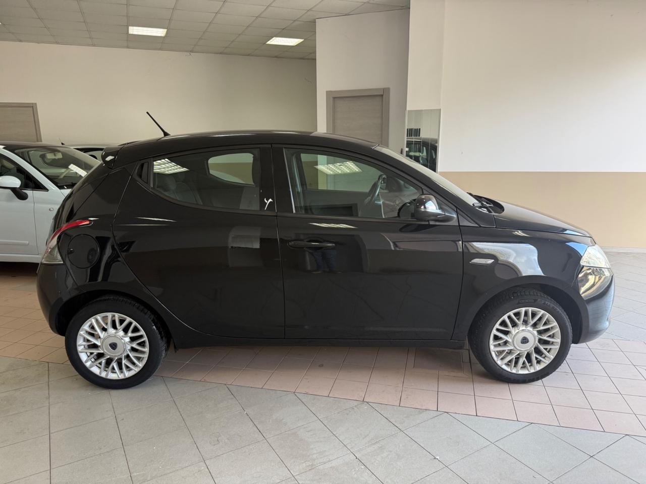 Lancia Ypsilon 1.3 MJT 16V 95 CV 5 porte S&S Platinum