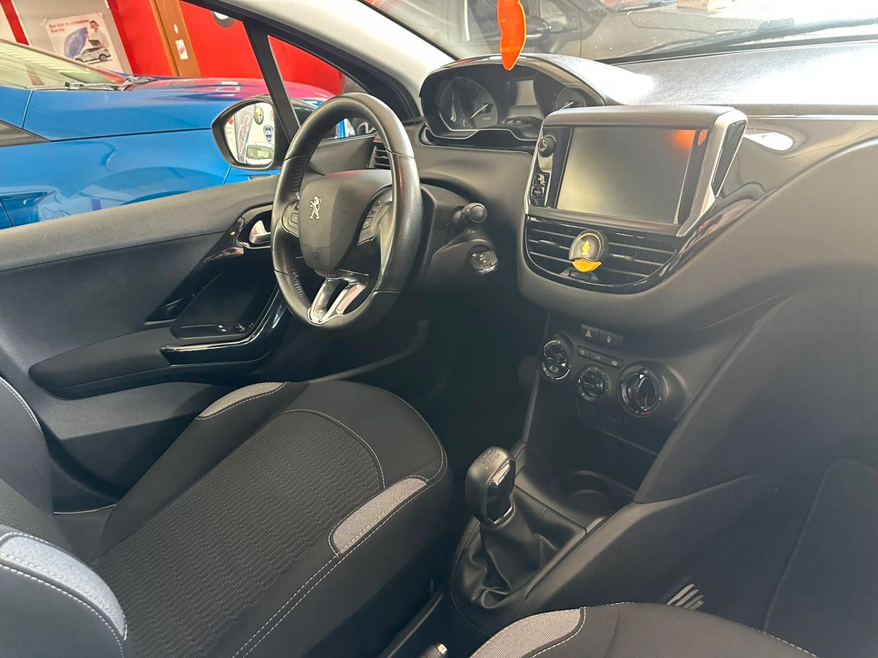 Peugeot 208 BlueHDi 75 5 porte Allure