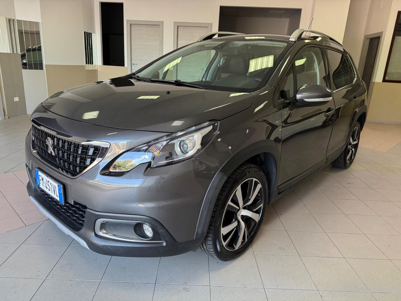 Peugeot 2008 1.6 HDI 100 CV Allure