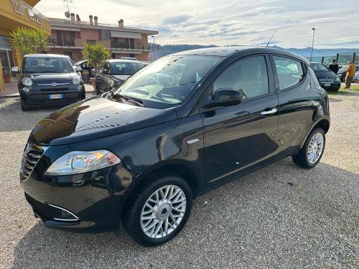 Lancia Ypsilon 5 Porte Ypsilon 0.9 t.air Gold ecochic metano 80cv