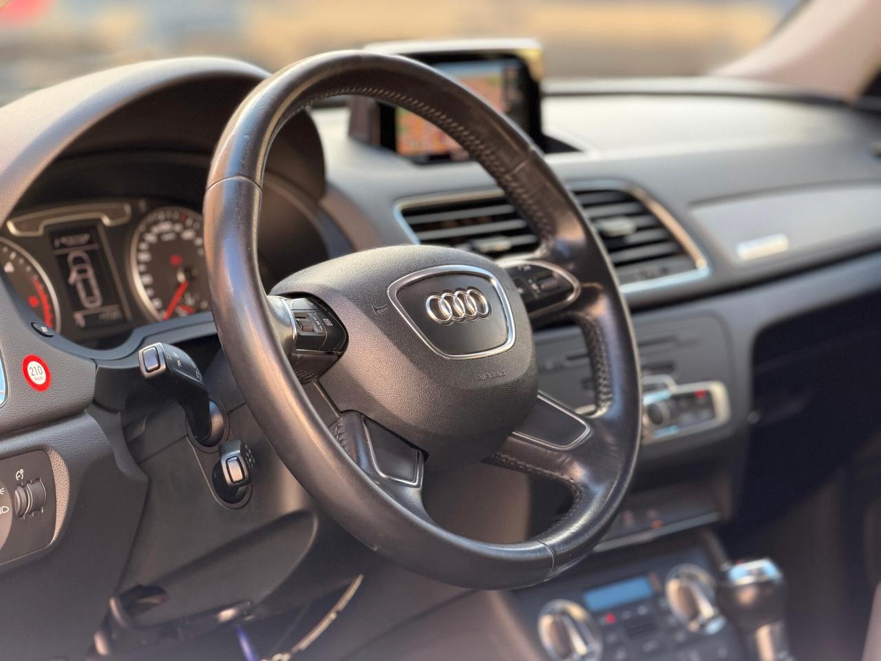 Audi Q3 2.0 TDI quattro S tronic Line Edition