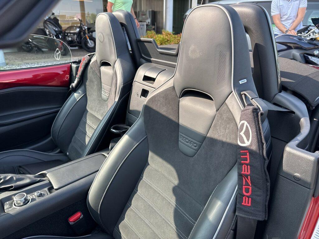Mazda MX-5 Soft Top 2.0 Skyactiv-G Sport i-Activsense Technology