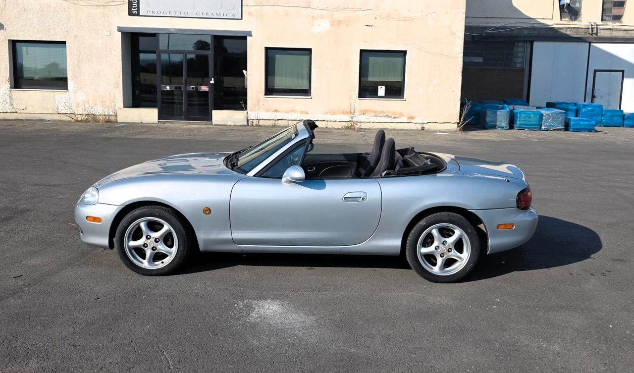 Mazda MX5 1.6 Con CLIMA