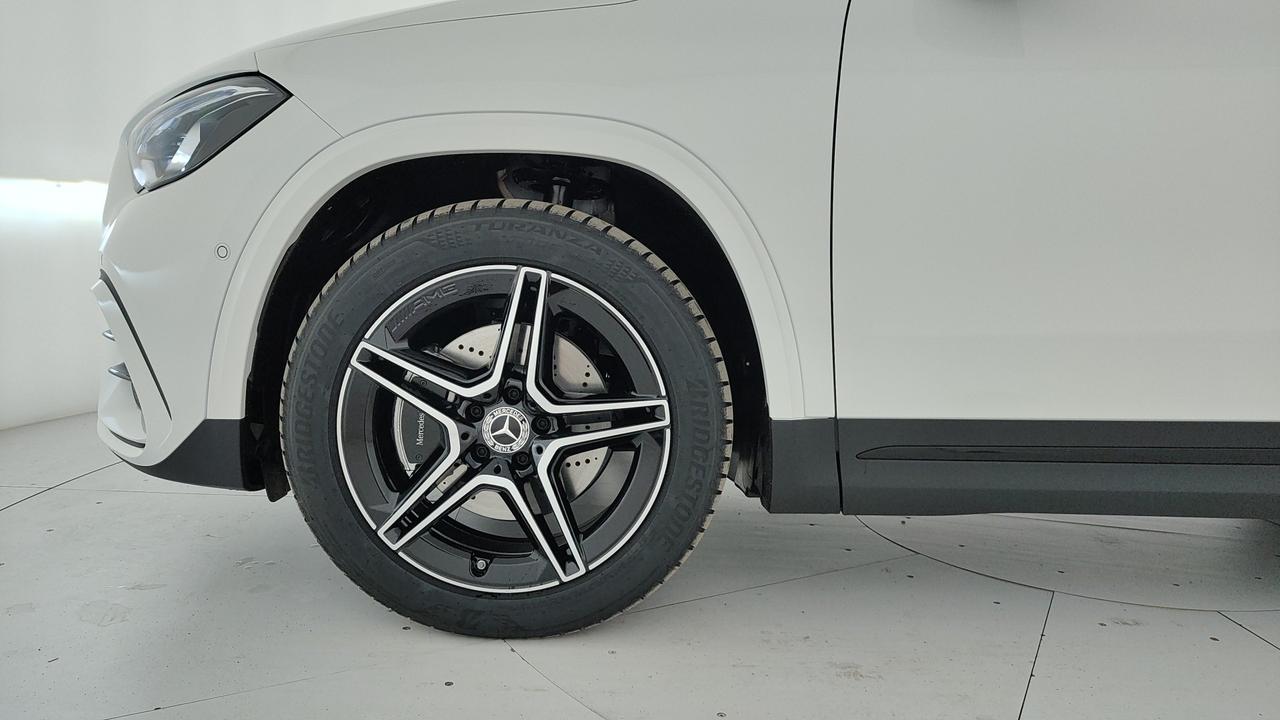 Mercedes-Benz GLA 200 d Automatic 4MATIC