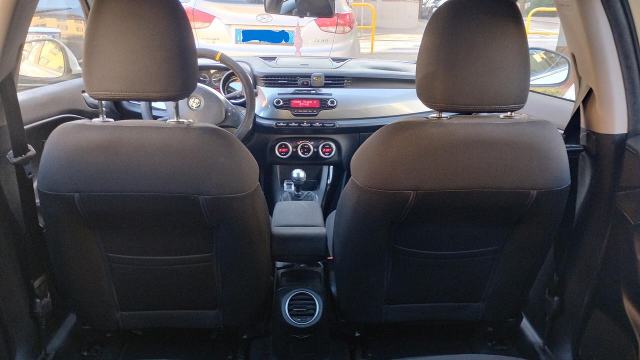 Alfa Romeo Giulietta 1.6 JTDm-2 105 CV NEOPATENTATI