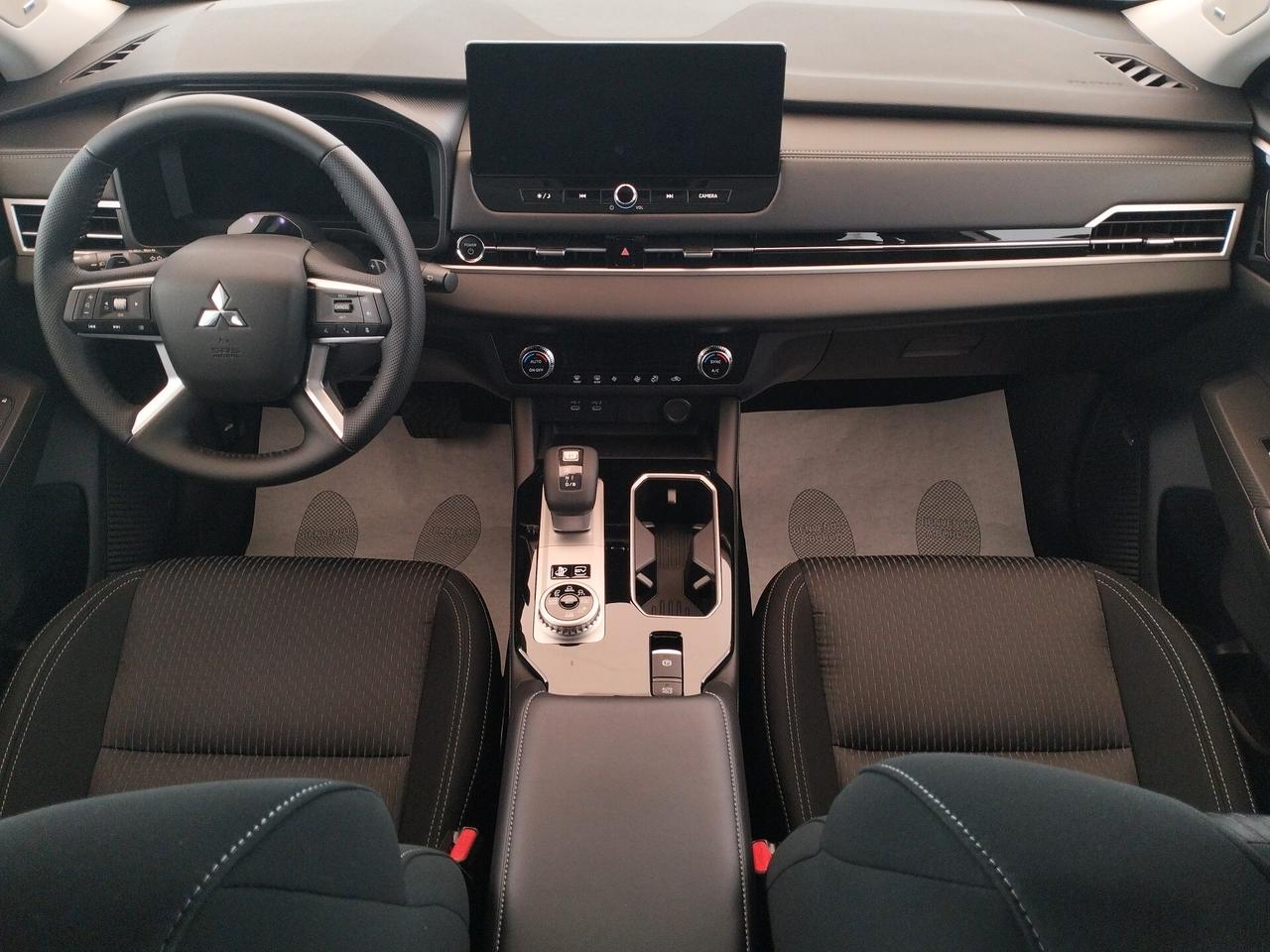 Mitsubishi Outlander DISPONIBILE IN VARIE COLORAZIONI E ALLESTIMENTI - CONCESSIONARIO UFFICIALE