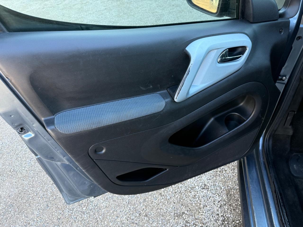 Citroen Berlingo gancio traino