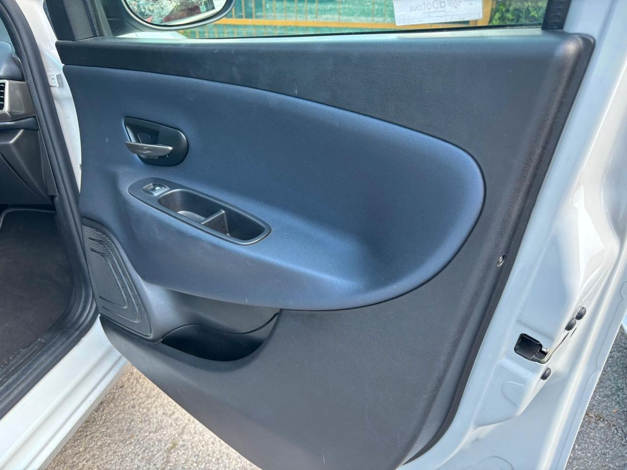 Lancia Ypsilon 1.2 69 CV 5 porte GPL Ecochic Mya OK Neopatentati