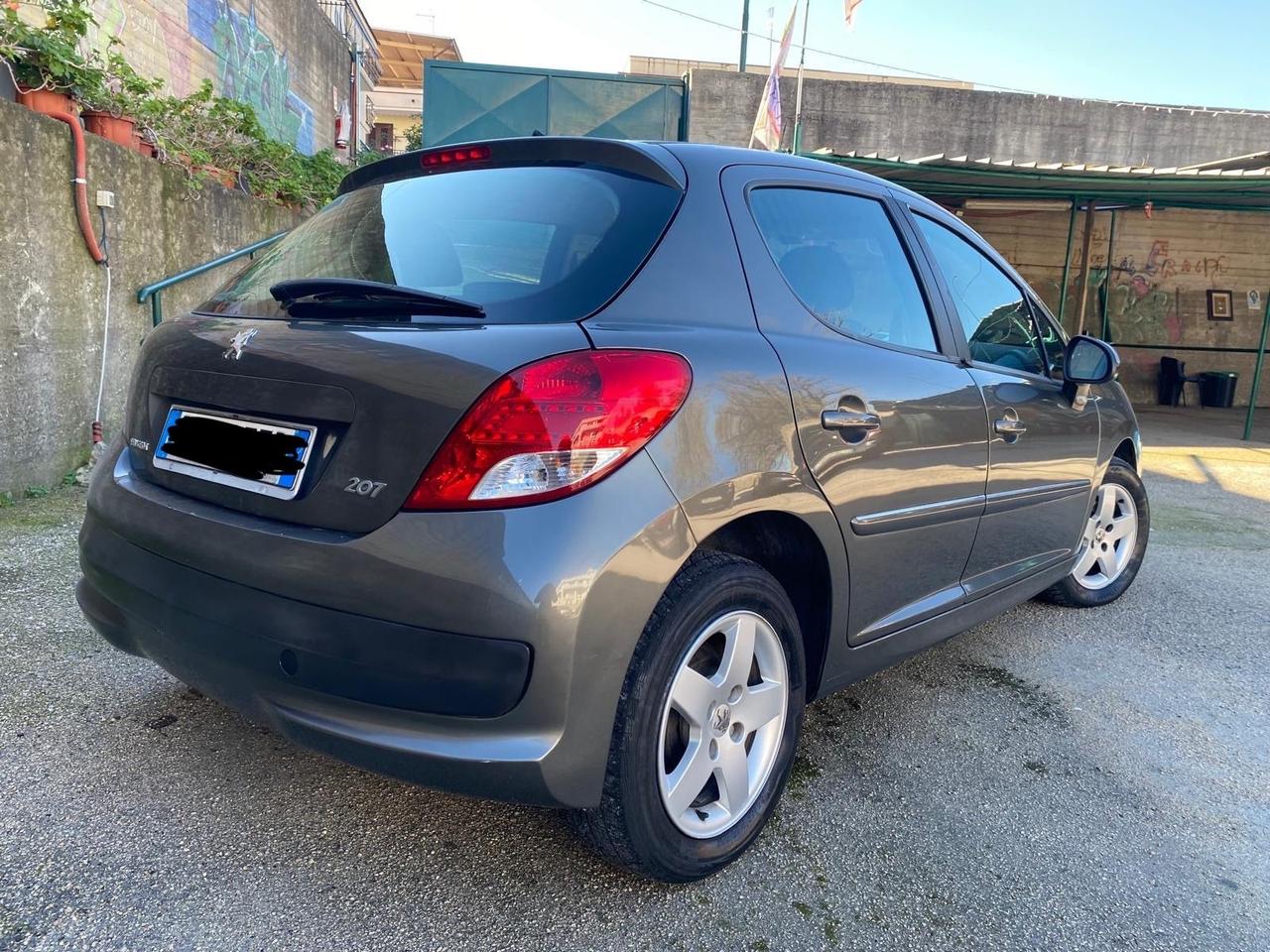 Peugeot 207 1.4 HDi 70CV anno 2011