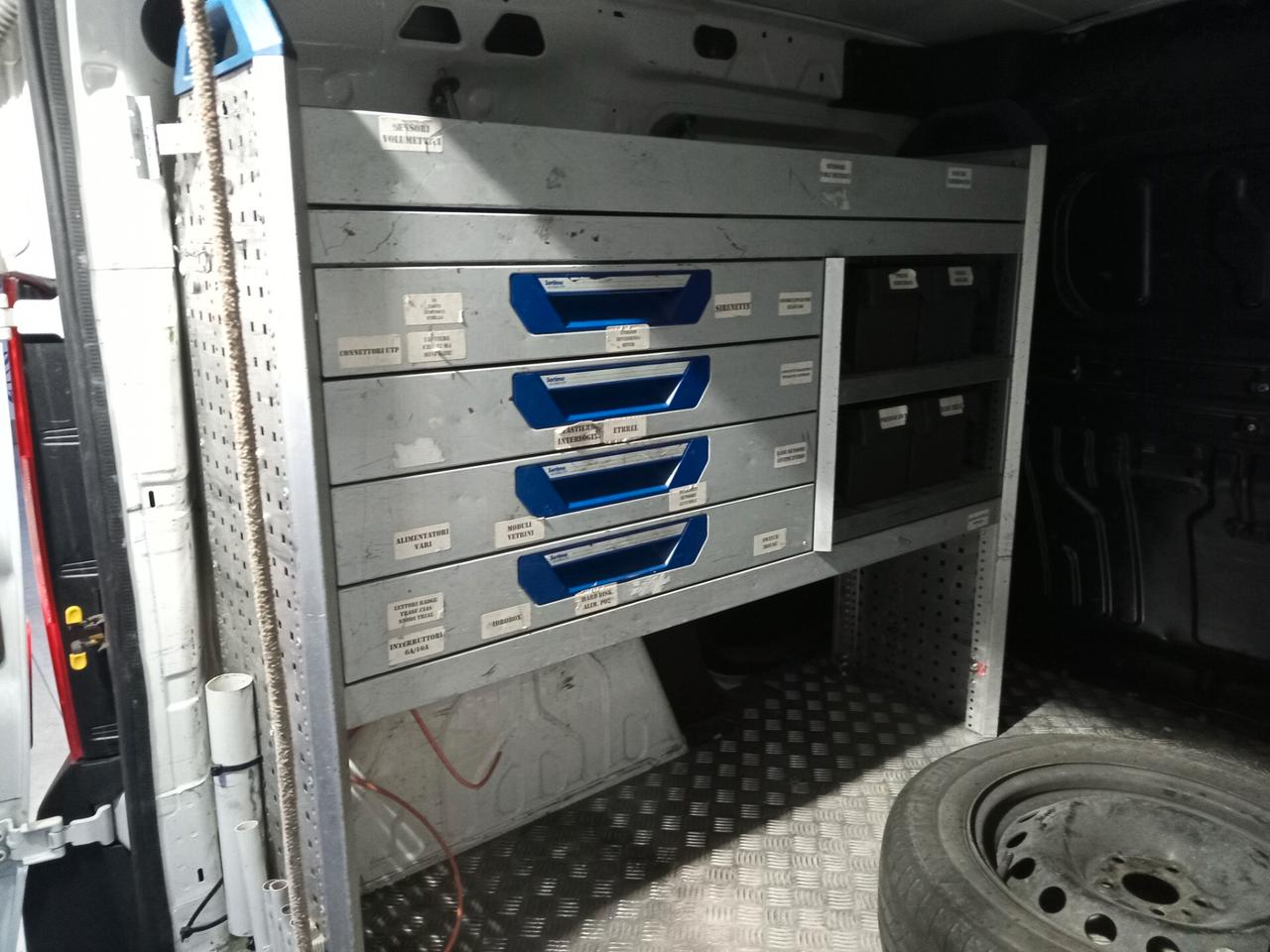 Doblò 1.6 MJT 105CV Lamierato SX 3 Posti CON ATTREZZATURA