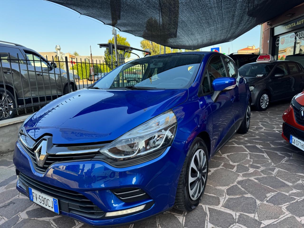 Renault Clio dCi 8V 75 CV 5 porte Life euro 6 neo patentati