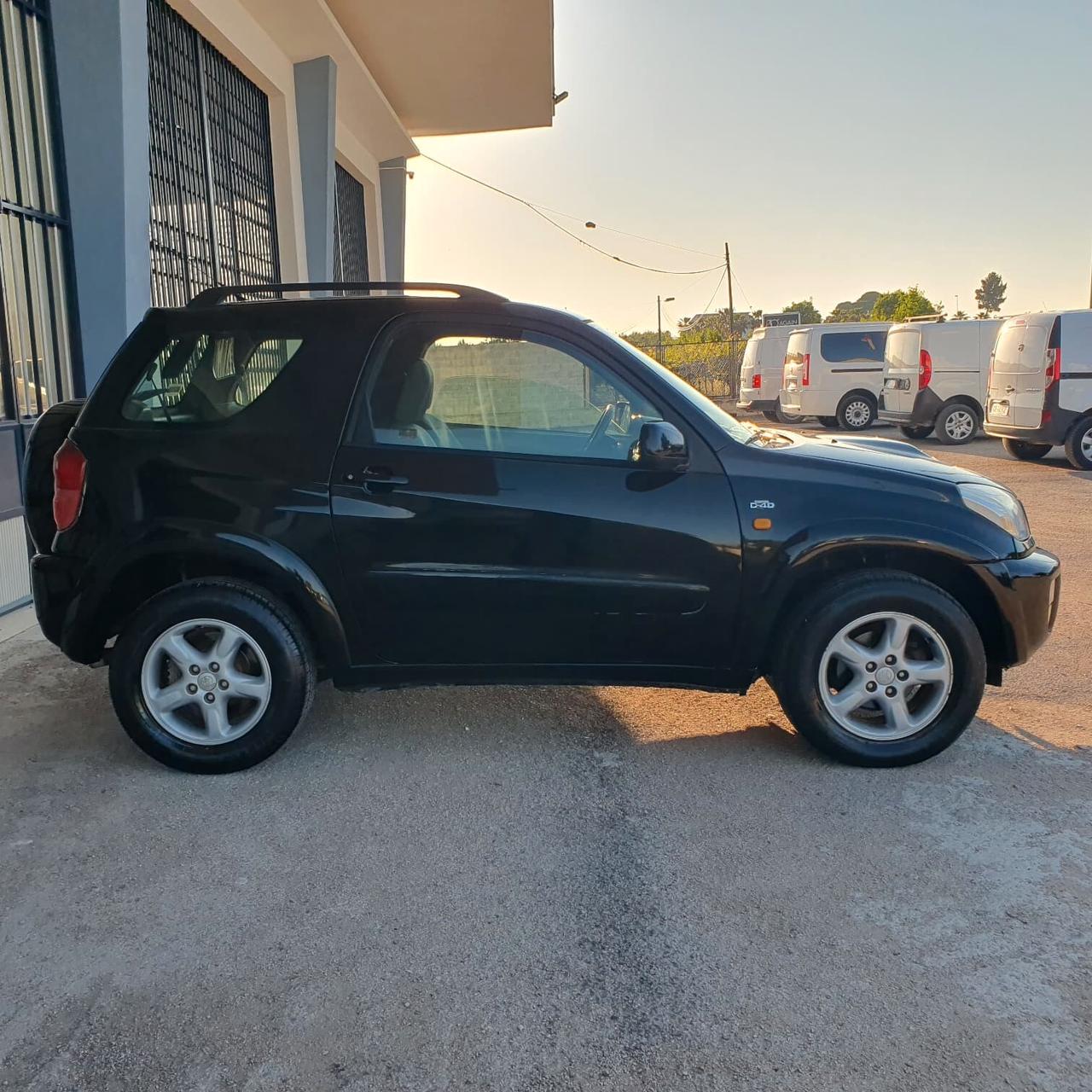Toyota RAV4 2.0 Tdi D-4D cat 3 porte Sol