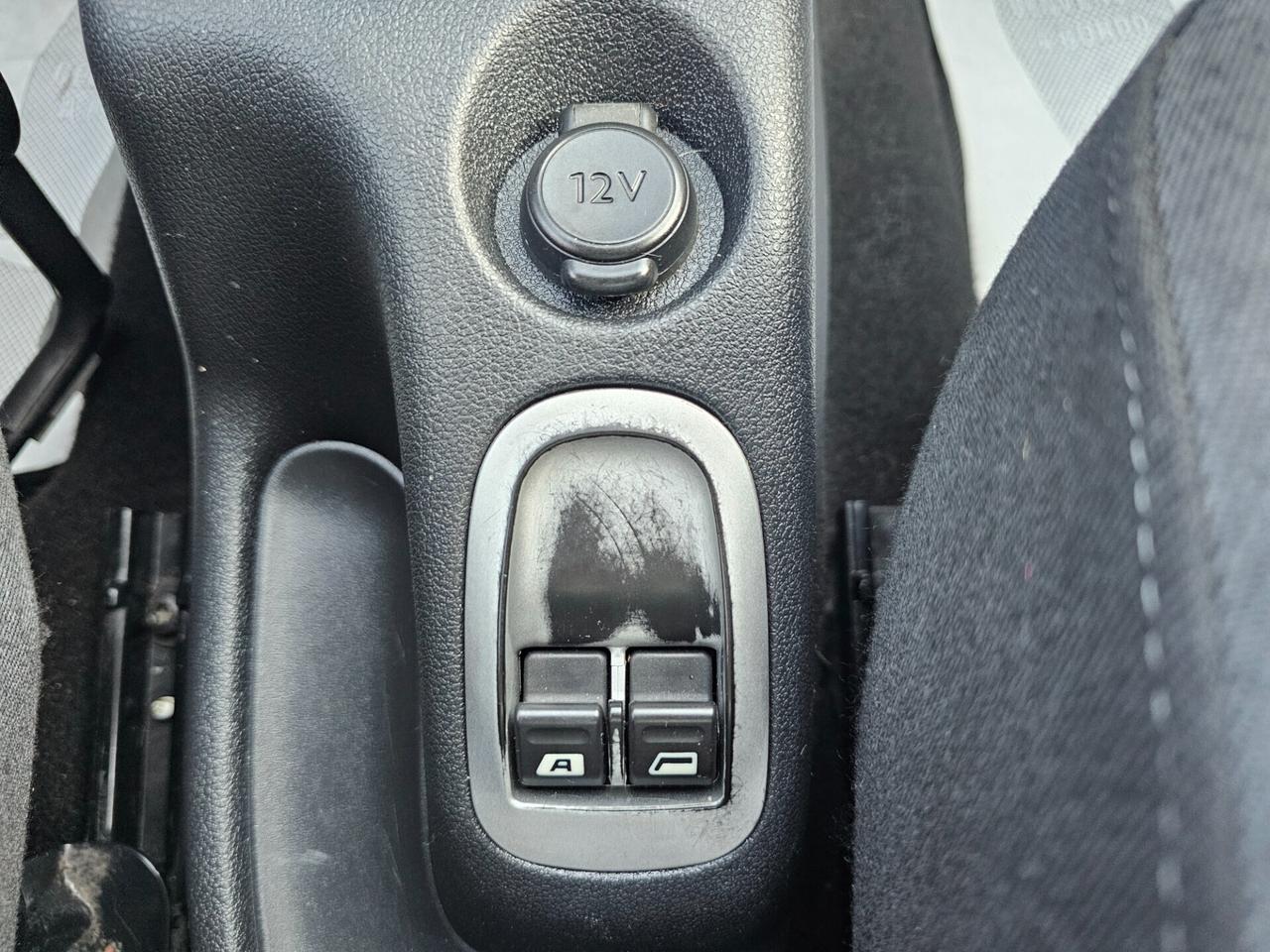 Peugeot 206+ GPL - Neopatentati