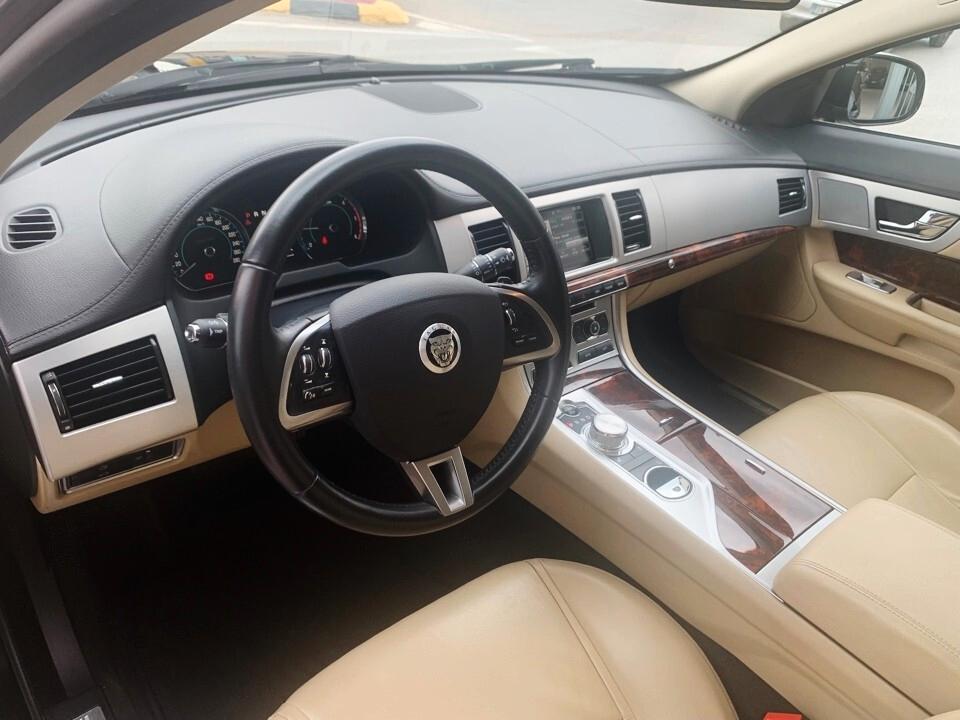 Jaguar XF 2.2 D 200 CV Premium Luxury