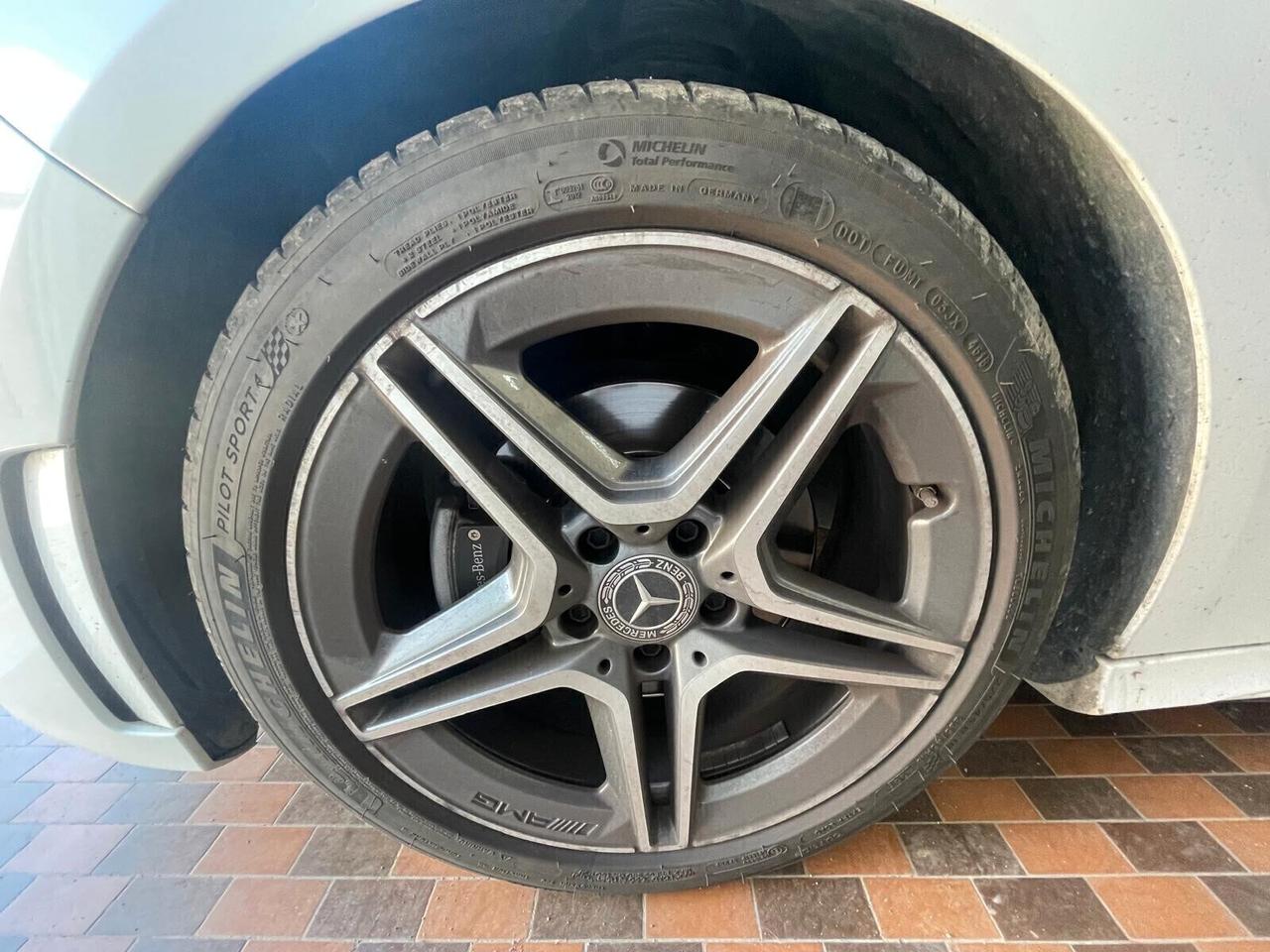 Mercedes-benz B 200 Automatic Premium AMG