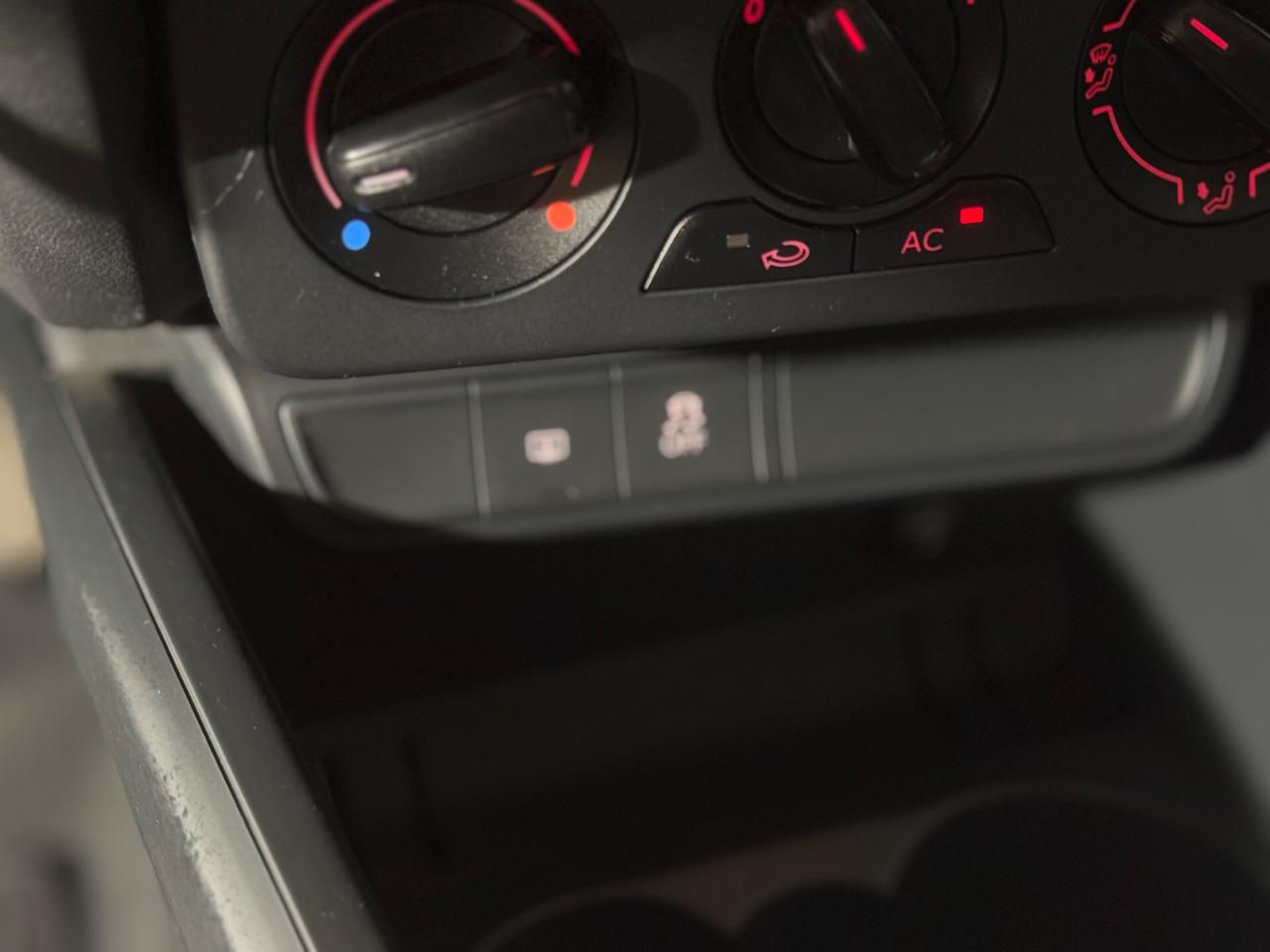 Audi A1 1.6 TDI 90CV MANUALE NEOPATENTATI