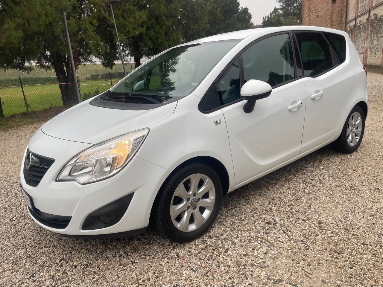 Opel Meriva 1.4 benzina anno 2011 km 115 mila