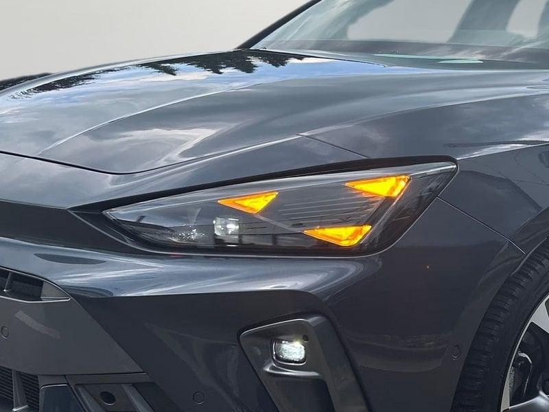 Cupra Leon Leon Sportstourer 1.5 Hybrid 150 CV DSG Camera 18" LED