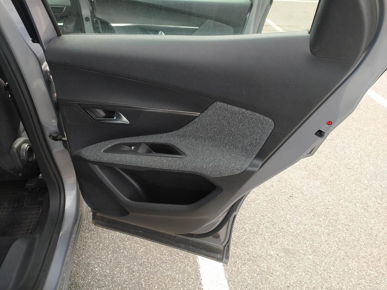 Peugeot 3008 Active 1.5 Blue HDI 130