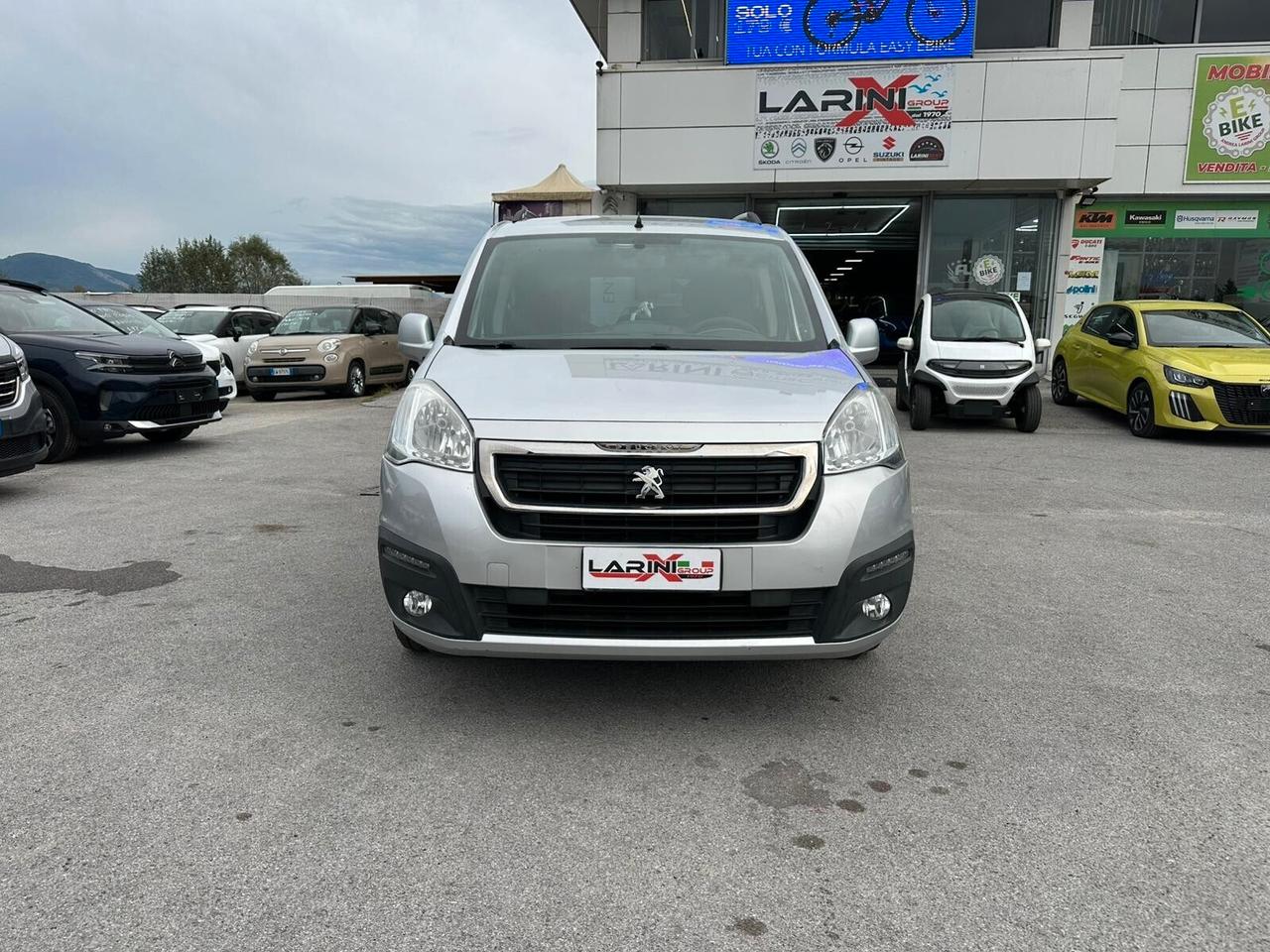 Peugeot Partner Tepee 1.6 e-HDi 92 CV S&S Outdoor