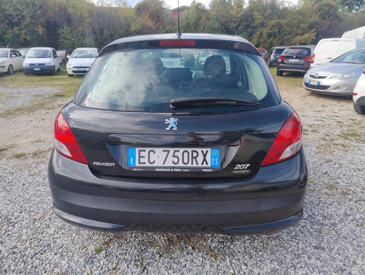 Peugeot 207 1.4 HDi 70CV 3p. Allure