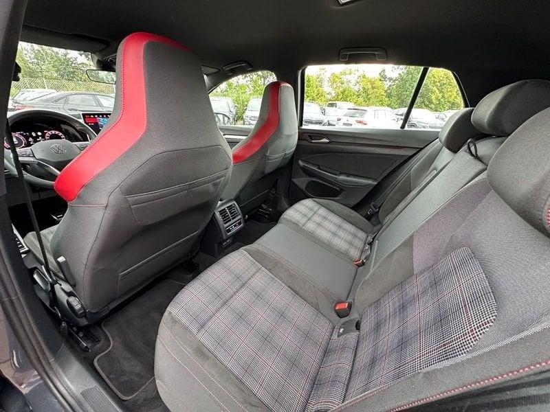 Volkswagen Golf 2.0 TSI GTI DSG Camera Estoril 19" Cockpit PRO
