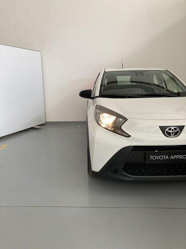 Toyota Aygo X 1.0B (72 CV) Active
