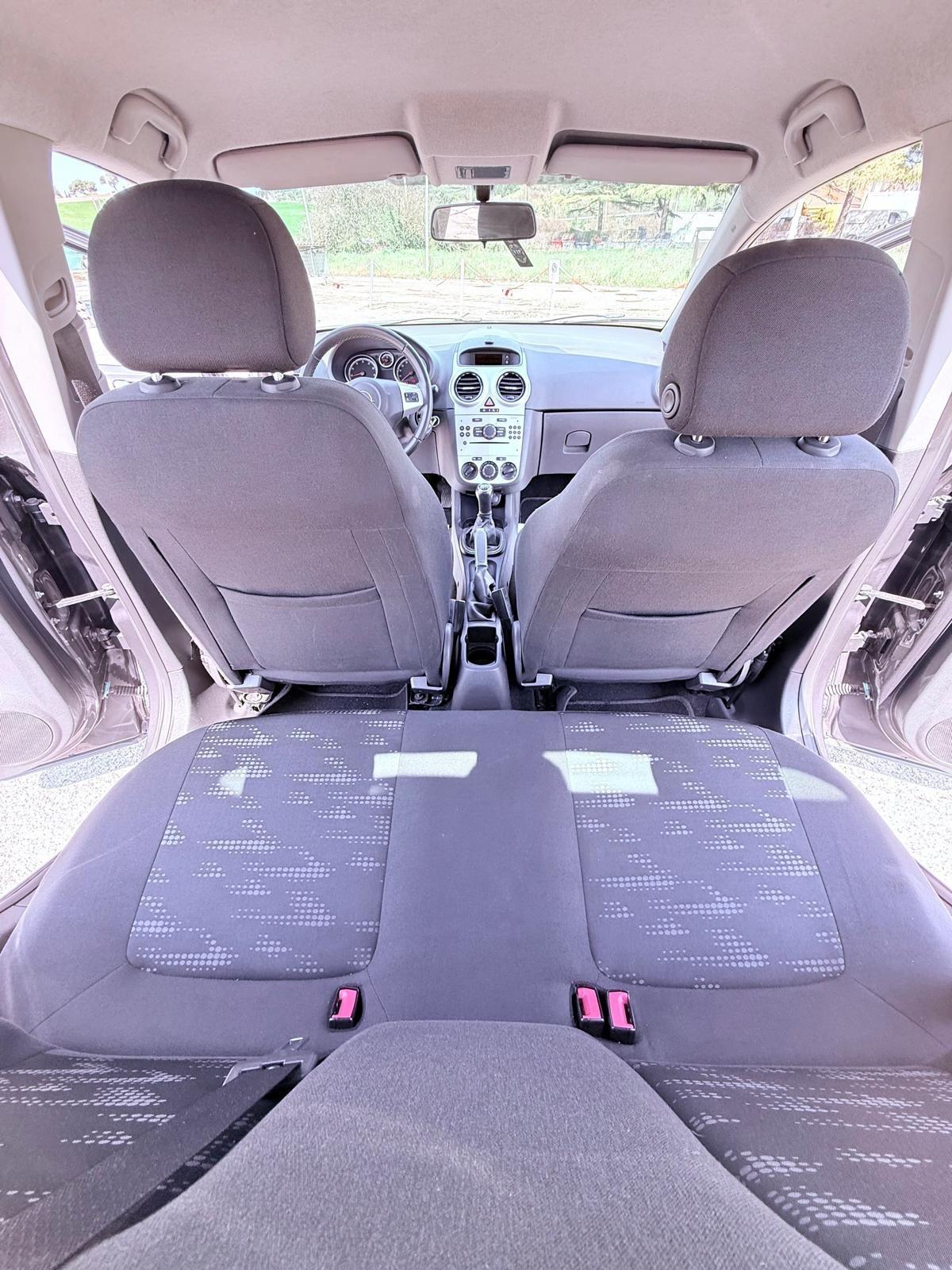 Opel Corsa 1.2 5 porte Ok neopatentati