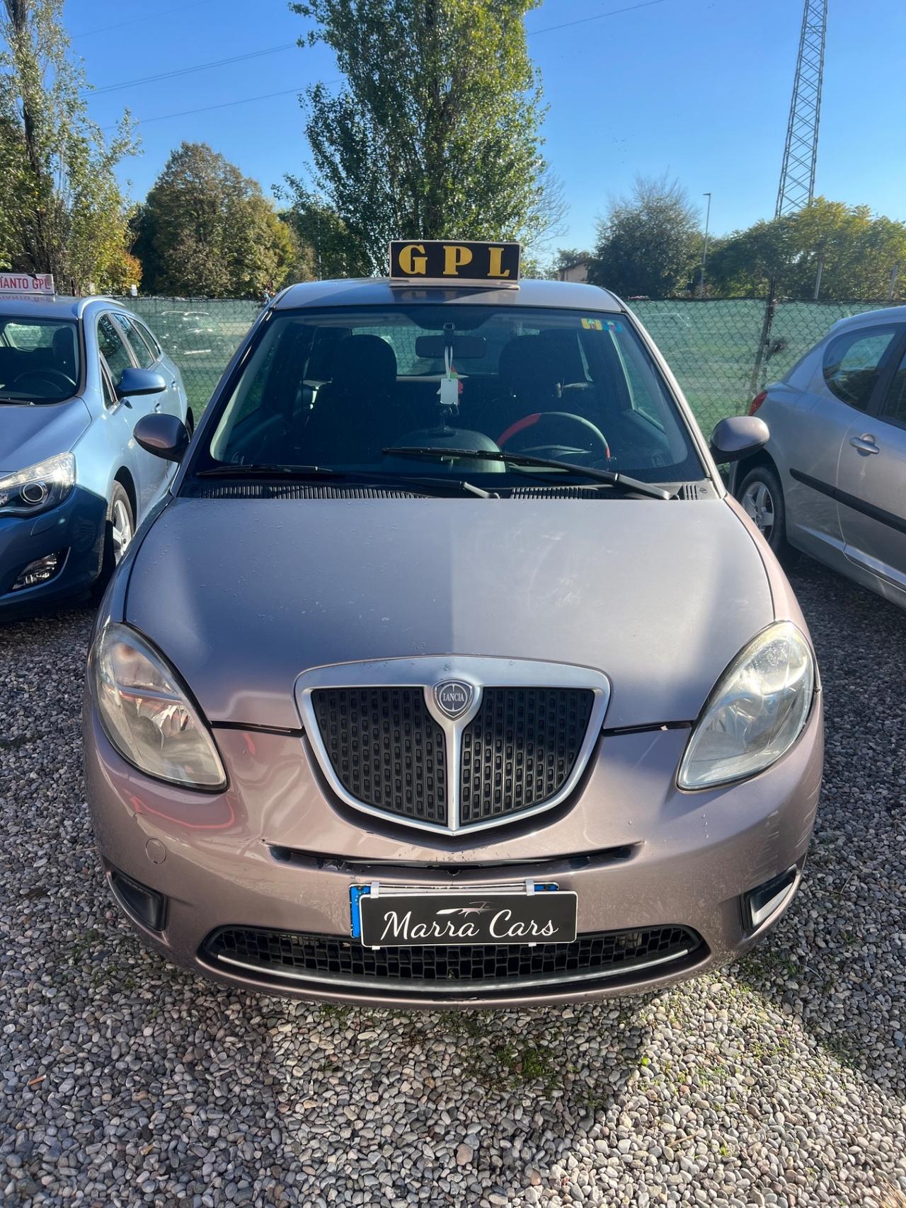 Lancia Ypsilon 1.4 Platino Ecochic GPL