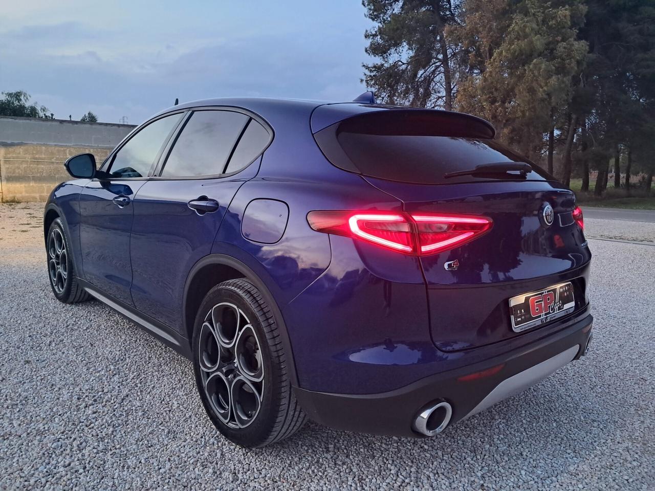 Alfa R. Stelvio 190 CV * AT8 Q4 *LED-PELLE-CERCHI 20*