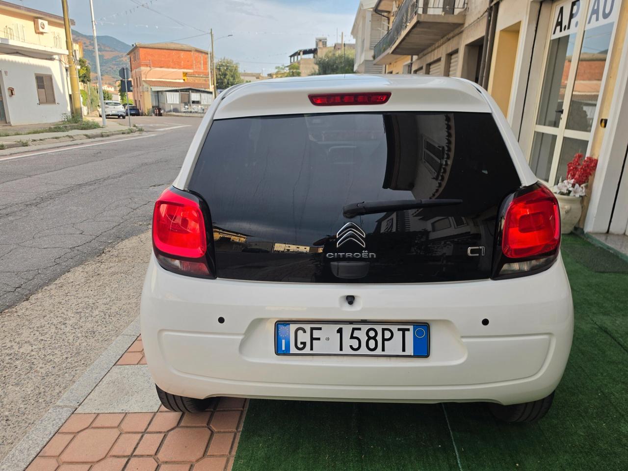 Citroen C1 VTi 72 S&S 3 porte Shine