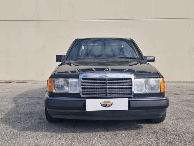 Mercedes-Benz E 200 E200 - First Paint - Book Service - 87.000 km