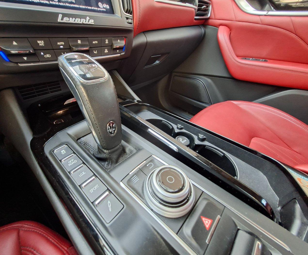 Maserati Levante 3.0 V6 250cv GRAN LUSSO