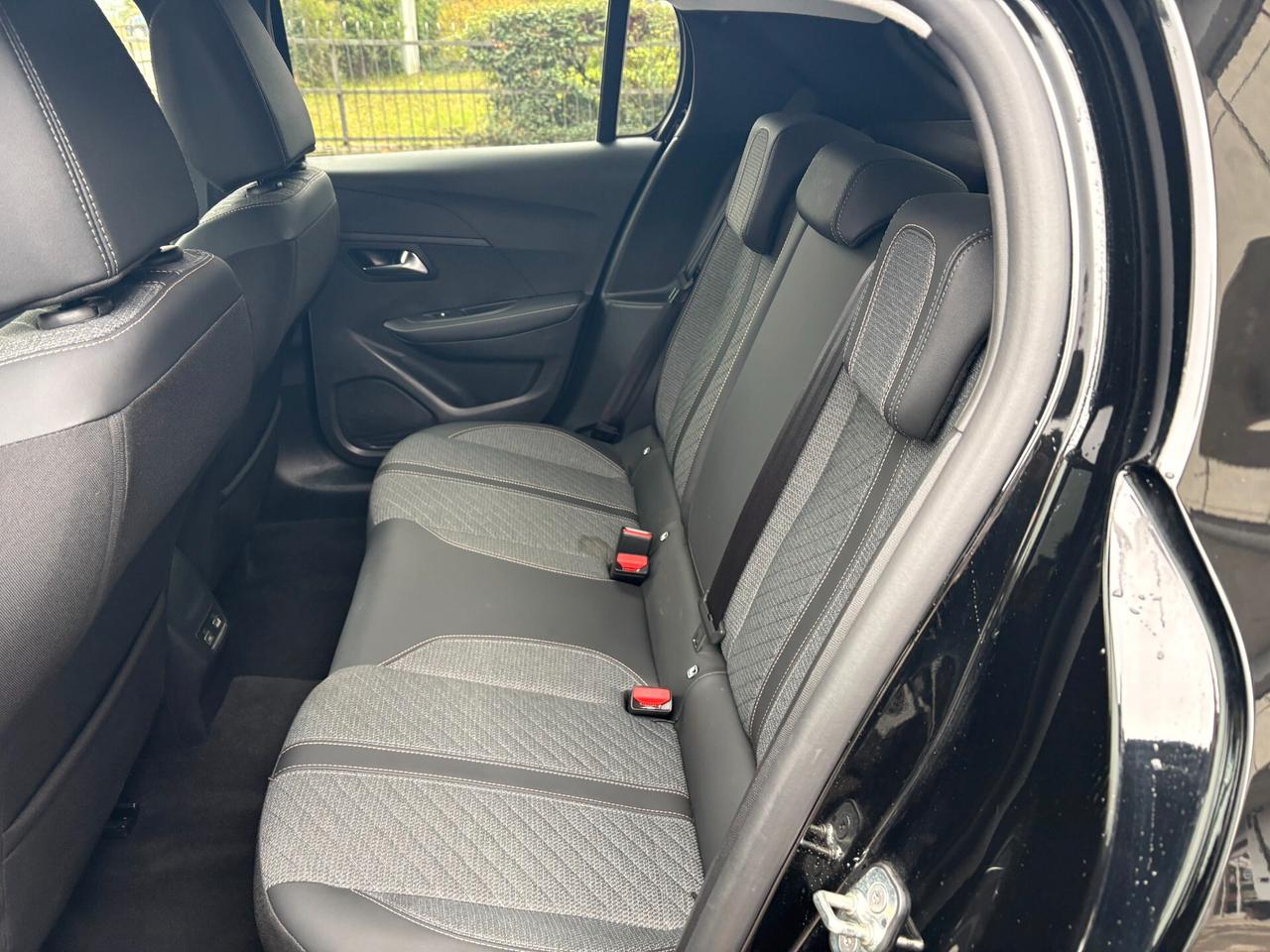 Peugeot 208 Allure 1.2 bz 100cv - 04/2025