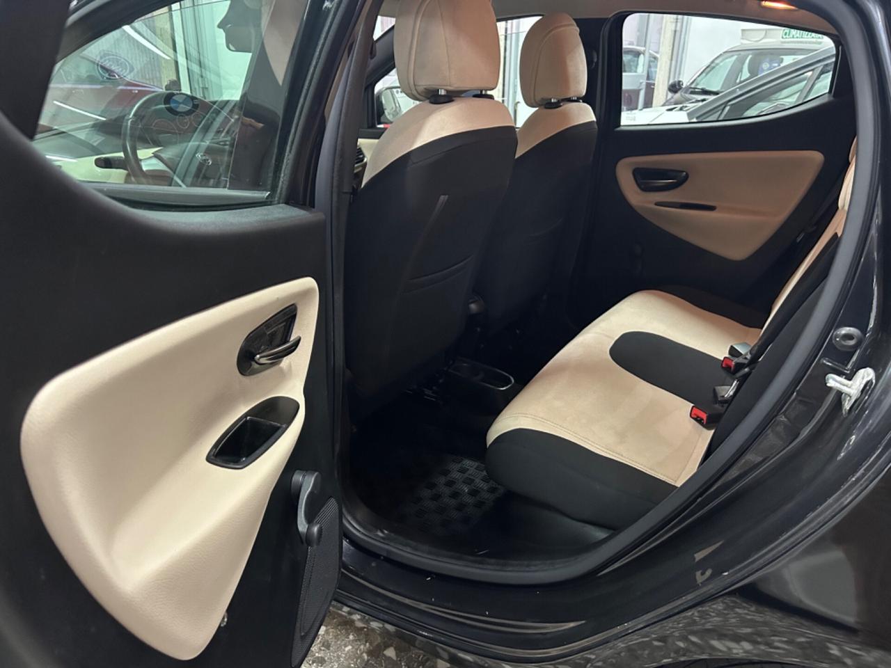 Lancia Ypsilon 1.2 Benz. Neo Patentati