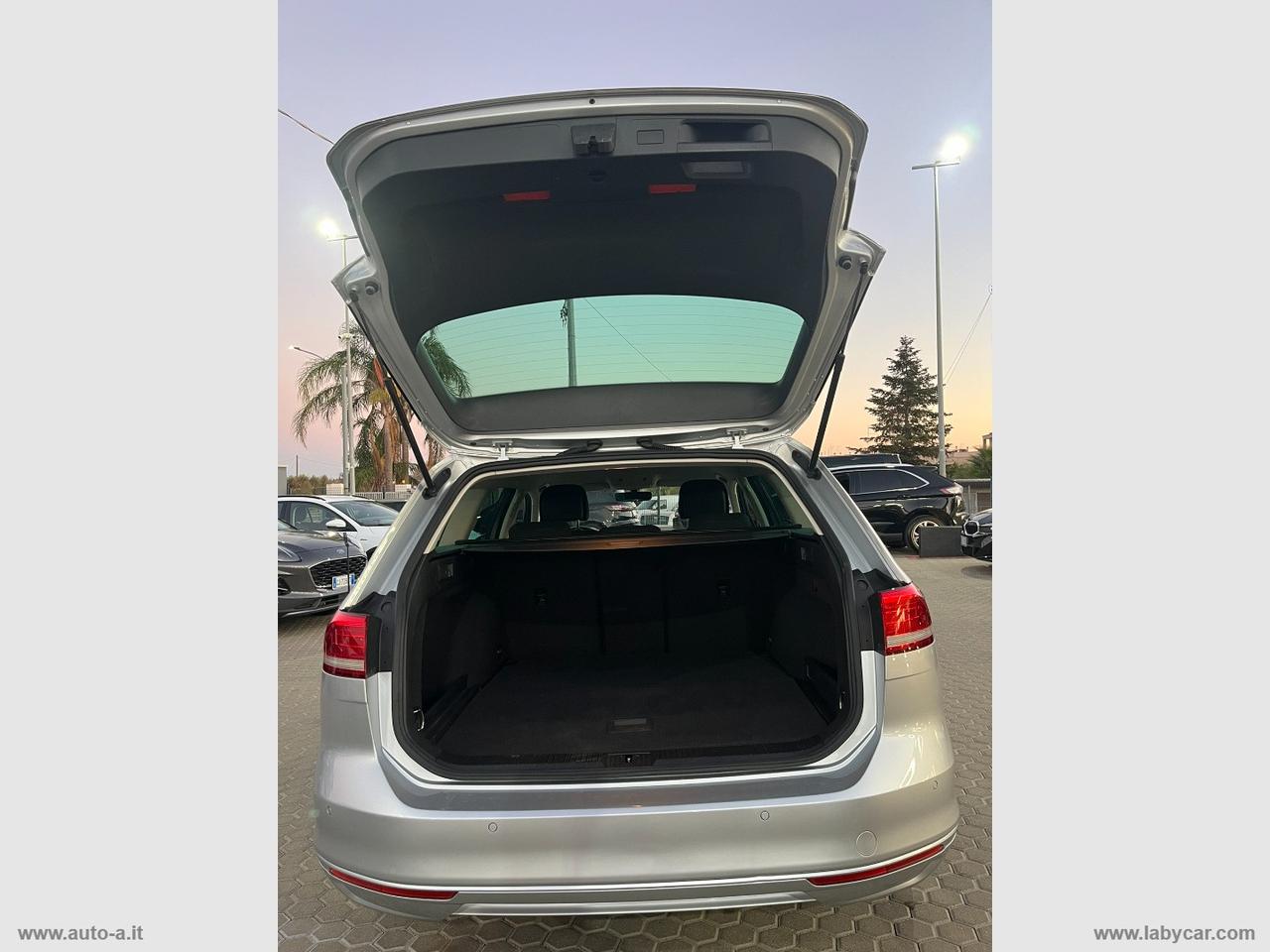 VOLKSWAGEN Passat Variant 2.0 TDI Business BMT