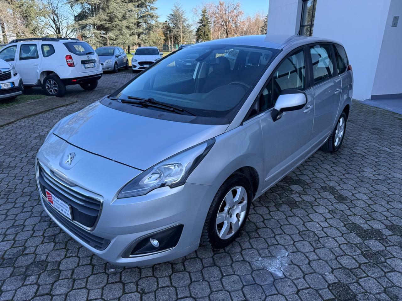 Peugeot 5008 BlueHDi 120 S&S Active