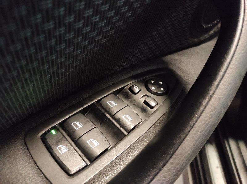 BMW X1 (F48) - X1 xDrive25e Business Advantage