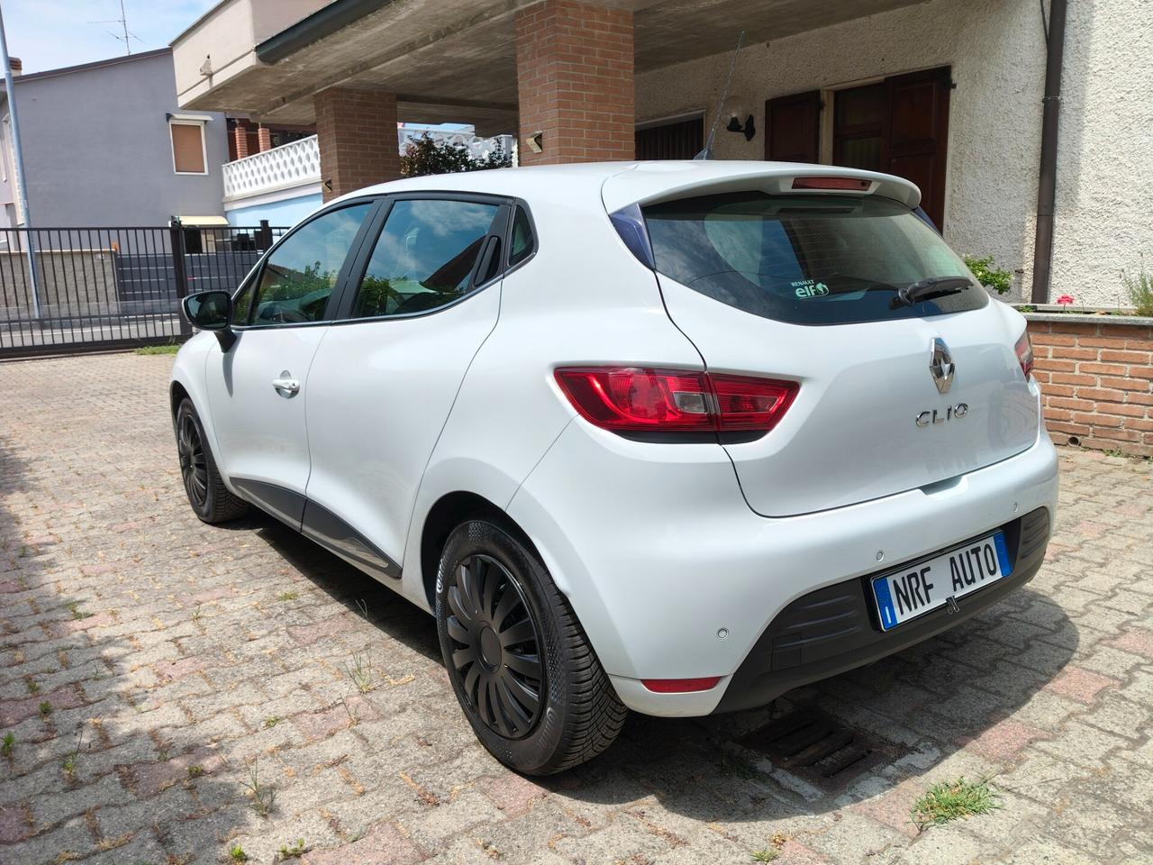 Renault Clio 1.2 75CV 5 porte Zen
