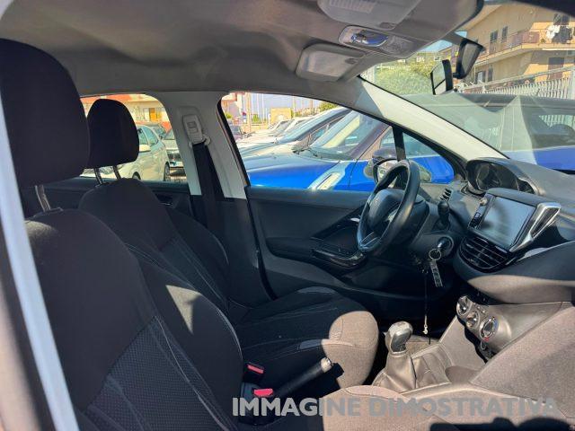 PEUGEOT 208 1.4 8V HDi 68CV 5p. Allure